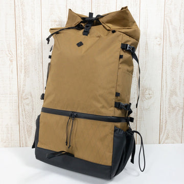 【Unisex OneSize ベージュ系】 holo（ホロ） ユーティリティ バックパック Utility Back Pack コヨーテ バッグ ストレージ バックパック 容量【30L～54L】 X-Pac VX21 ( エックスパック VX21 ) z00050353 コヨー - 【公式】2ndGEAR（セカンドギア）Webショップ【登山用品・アウトドア用品専門 買取販売店】