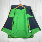 Norrona Svalbard Flex 1 夹克，男款中号，绿色。尼龙软壳外套。产品编号：z00052973。