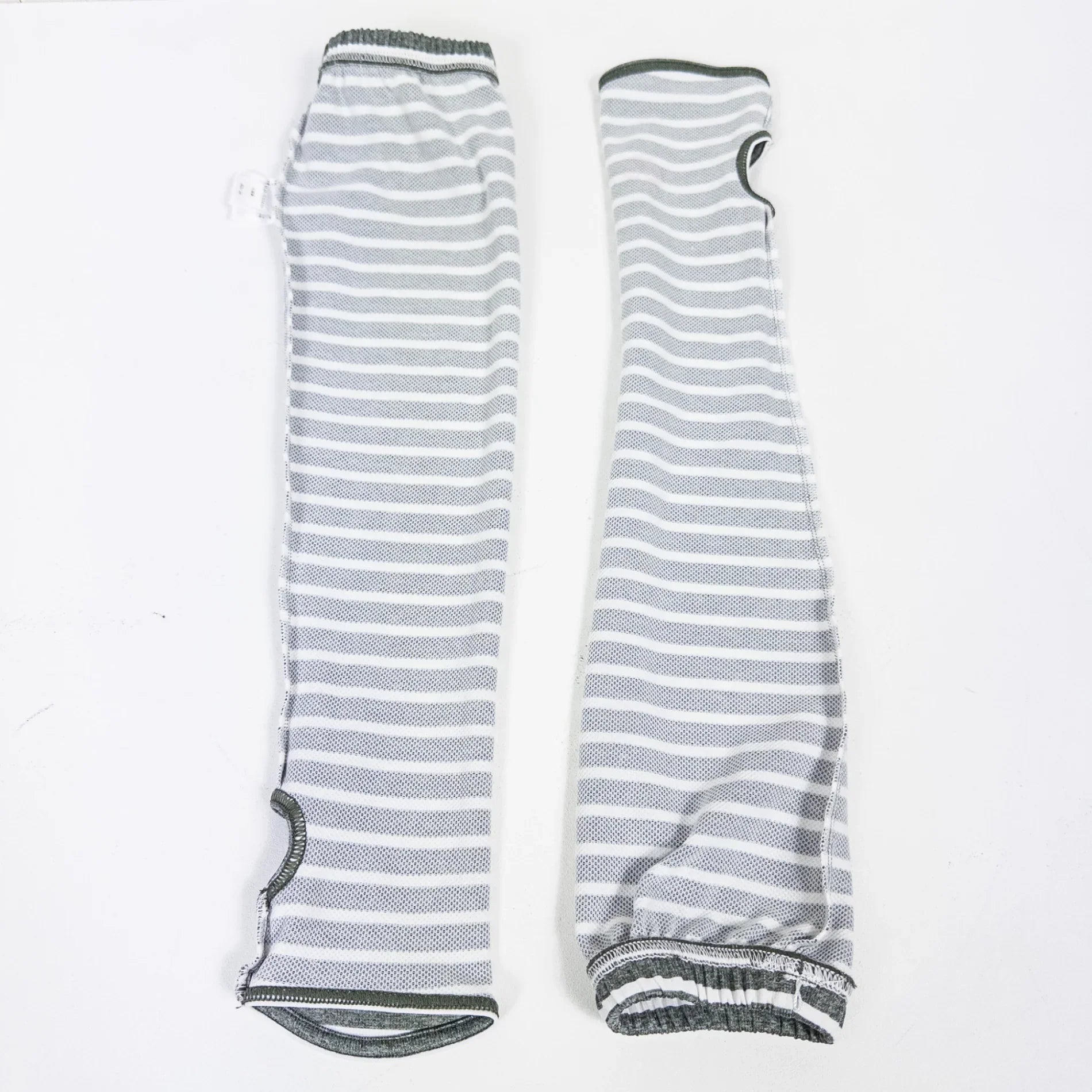 【OneSize グレー系】 Marmot ( マーモット ) サンスクリーン ボーダー アームカバー Sunscreen Border Arm Cover ポリエステル ウェア ウェア小物 アームカバー z00052271 アームカバー ウェア小物 ウェア - 【公式】2ndGEAR（セカンドギア）Webショップ【登山用品・アウトドア用品専門 買取販売店】