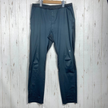 Montbell 男款 Cross Runner 跑步裤，L 码，黑色。涤纶软壳裤 (z00053836)。