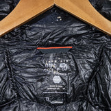 Mountain Hardwear Ghost Whisperer Down Jacket, Men's Size M, Black. This down jacket offers excellent insulation and is perfect for everyday wear.