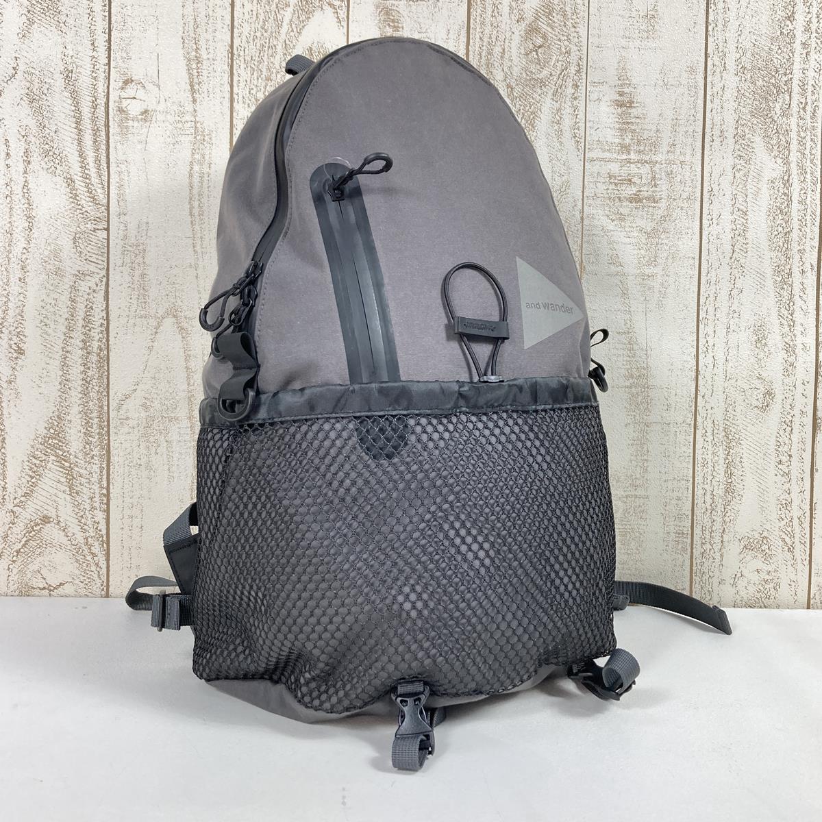 【OneSize グレー系】 And Wander ( アンドワンダー ) ペ/コ 20L デイパック Pe/Co 20L Daypack バックパック 574-3975008 Grey デイパック 容量【～29L】 バックパック バッグ ストレージ