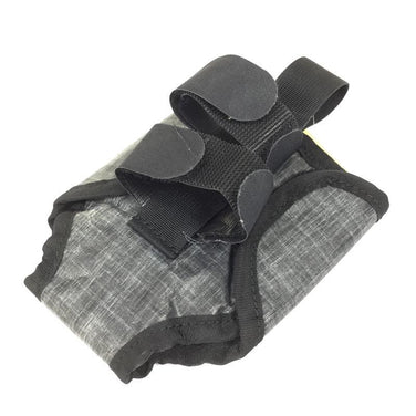 【OneSize グレー系】Resistant ( レジスタント ) チル＆ゴー クージー ボトルホルダー バックパック 自転車 取り付け可 生産終了モデル 入手困難 グランピー取り扱い ボトルホルダー バッグ ストレージ - 【公式】2ndGEAR（セカンドギア）Webショップ【登山用品・アウトドア用品専門 買取販売店】