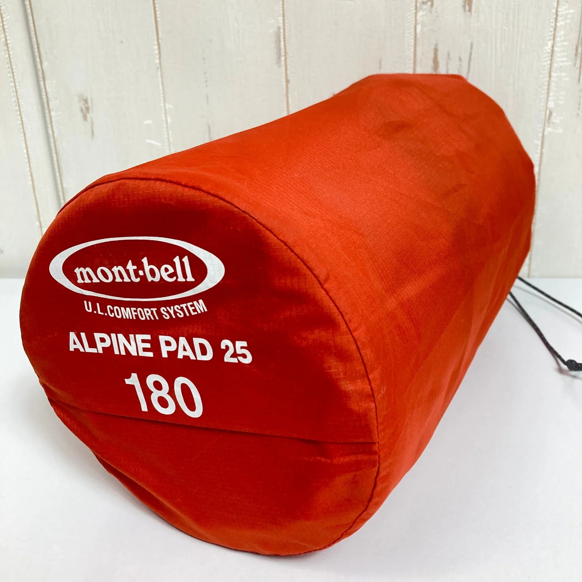 【OneSize レッド系】 Montbell ( モンベル ) U.L. コンフォートシステム アルパインパッド25 180 ポリエステル スリーピングシステム マット スリーピングパッド フォームマット z00051945 フォームマット マット スリーピン - 【公式】2ndGEAR（セカンドギア）Webショップ【登山用品・アウトドア用品専門 買取販売店】
