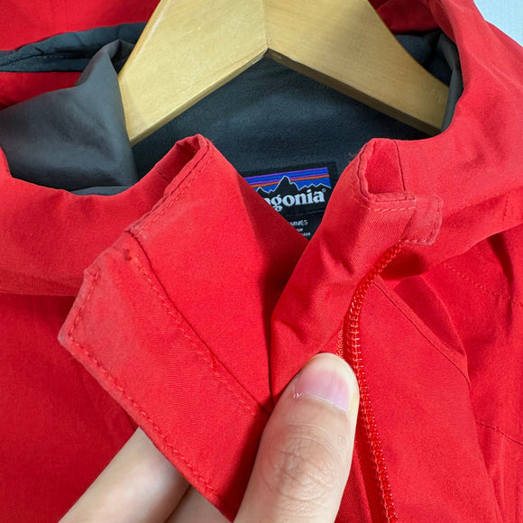 【Men's S レッド系】 2019 Patagonia ( パタゴニア ) カルサイト ジャケット Calcite Jacket FIRE (FRE) GORE-TEX Paclite Plus 2.5層 防水透湿 ポリエステル ウェア トップス アウター ジ
