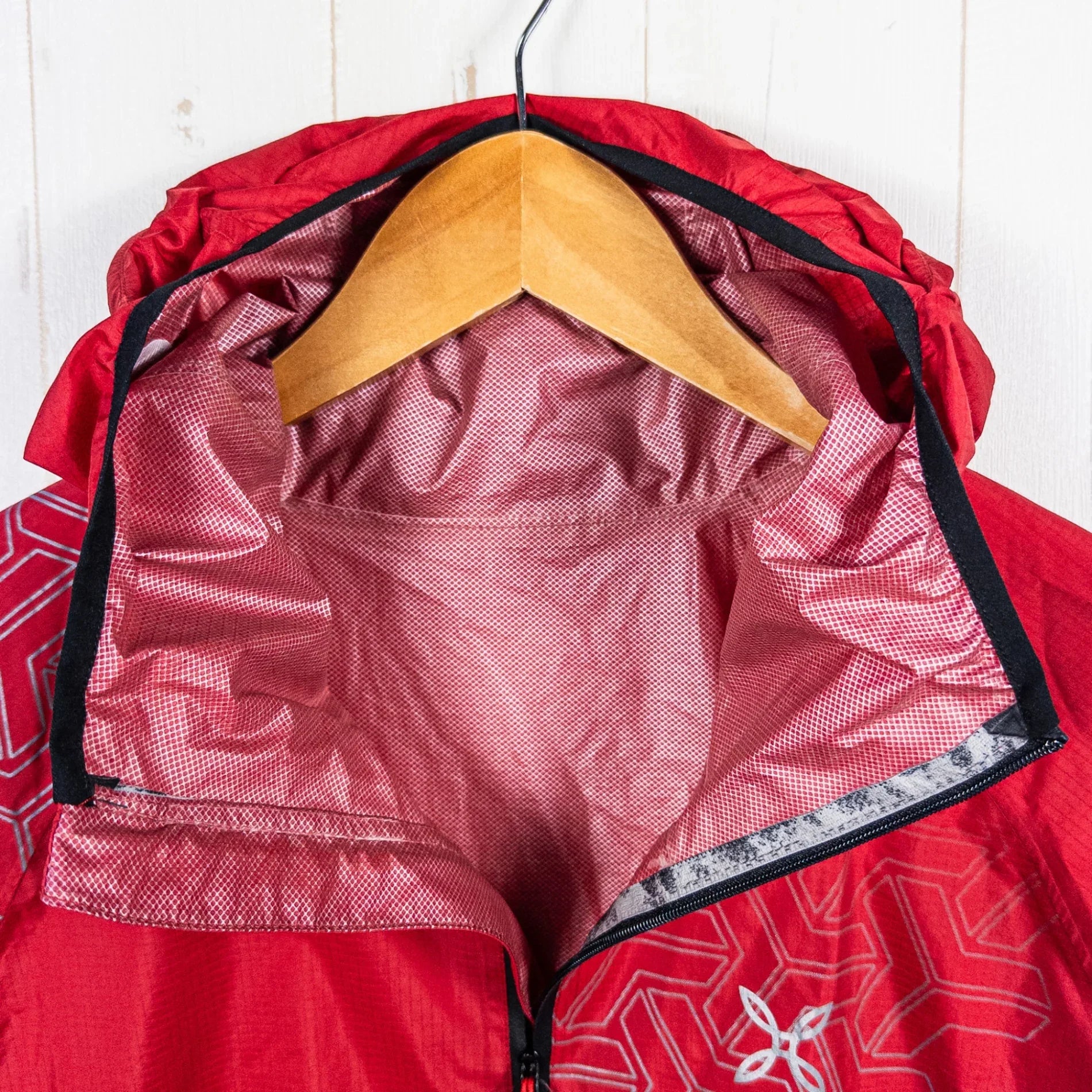 【Men's M レッド系】 Montura ( モンチュラ ) マグネティック ジャケット Magnetic Jacket ナイロン ウェア トップス アウター ジャケット レインシェル z00052268 レインシェル アウター ジャケット トップス ウェア - 【公式】2ndGEAR（セカンドギア）Webショップ【登山用品・アウトドア用品専門 買取販売店】