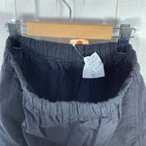 男士L码（黑色）2000年代The North Face防撕裂尼龙工装裤。已停产，很难找到。尼龙裤装。