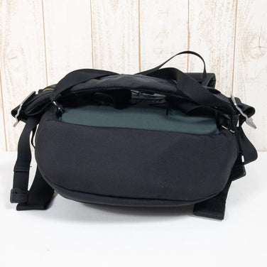 【OneSize ブラック系】 Arcteryx ( アークテリクス ) ミストラル 8 Mistral 8 ショルダーバッグ メッセンジャーバッグ クーリエバッグ ロールトップ 生産終了モデル 入手困難 6779 ショルダーバッグ バッグ ストレージ - 【公式】2ndGEAR（セカンドギア）Webショップ【登山用品・アウトドア用品専門 買取販売店】