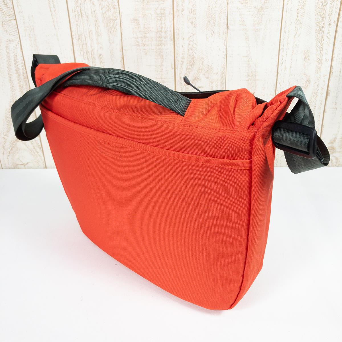 [One Size Red] Patagonia Mini Mass 12L Messenger Bag Courier Bag Shoulder Bag Discontinued Model Hard to Find 48267 CCRL Catalan Coral Shoulder Bag