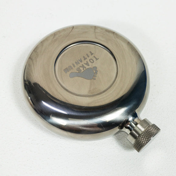 【OneSize グレー系】 Toaks ( トークス ) チタニウム ワイン フラスク 150ml Titanium Wine Flask 150ml クックウェア クッカー コッフェル z00051730 クッカー コッフェル クックウェア - 【公式】2ndGEAR（セカンドギア）Webショップ【登山用品・アウトドア用品専門 買取販売店】