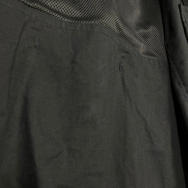 Columbia Tucannon Isle Short Sleeve Shirt, Men's Size L, Black. This cotton, wool-blend shirt is perfect as an undershirt or top.