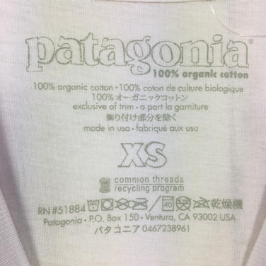 【Women's XS ホワイト系】 Patagonia ( パタゴニア ) フォント プリント Tシャツ Font Print T-Shirts オーガニックコットン製 アメリカ製 International Women's コットン ショートスリーブTシャツ クルー - 【公式】2ndGEAR（セカンドギア）Webショップ【登山用品・アウトドア用品専門 買取販売店】