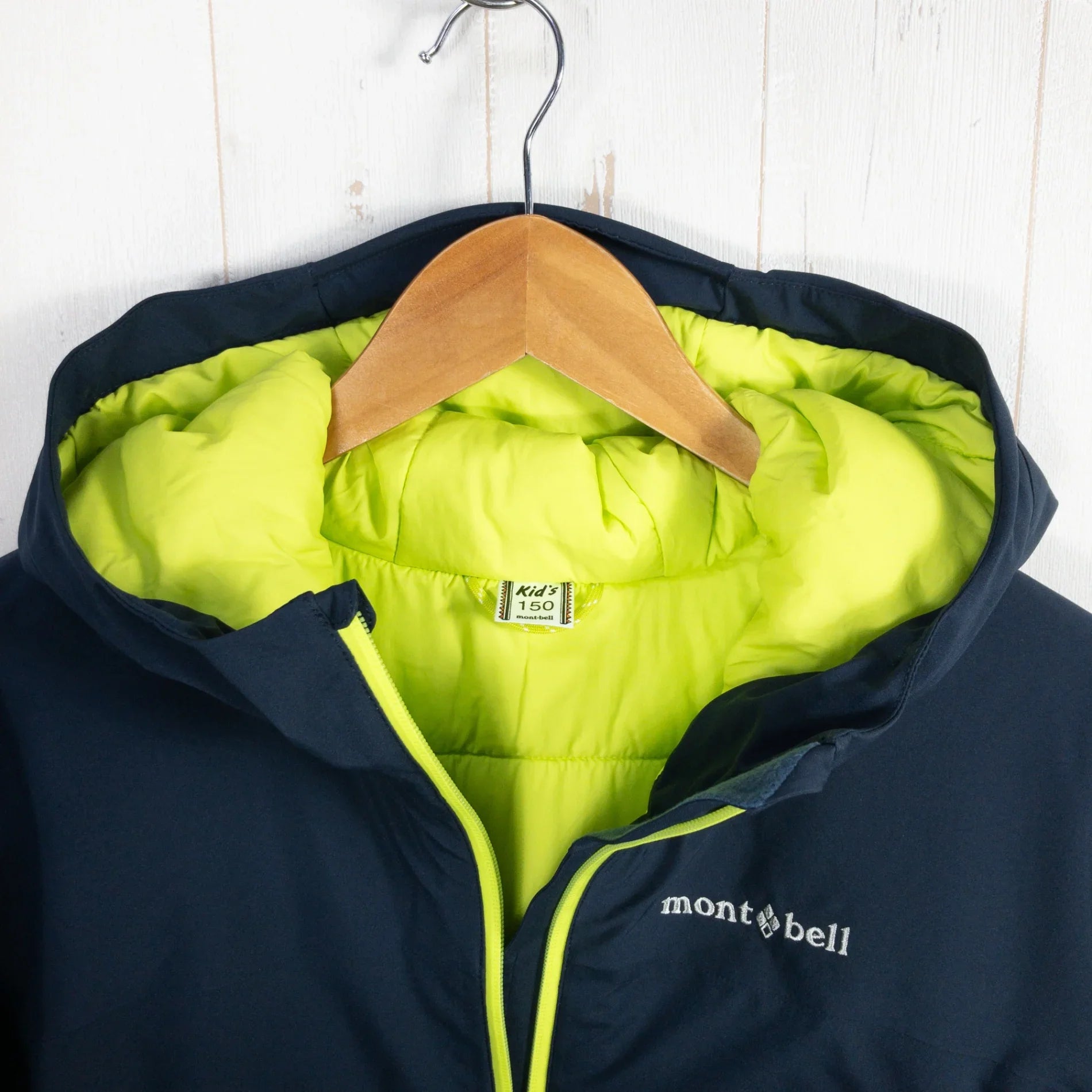 【Kid's 150 ネイビー系】 Montbell ( モンベル ) パウダー ステップ パーカ Kid's Powder Step Parka Kid's ネイビー / NV 化繊ダウン ウェア トップス アウター ジャケット 化繊インサレーション z0005245 - 【公式】2ndGEAR（セカンドギア）Webショップ【登山用品・アウトドア用品専門 買取販売店】