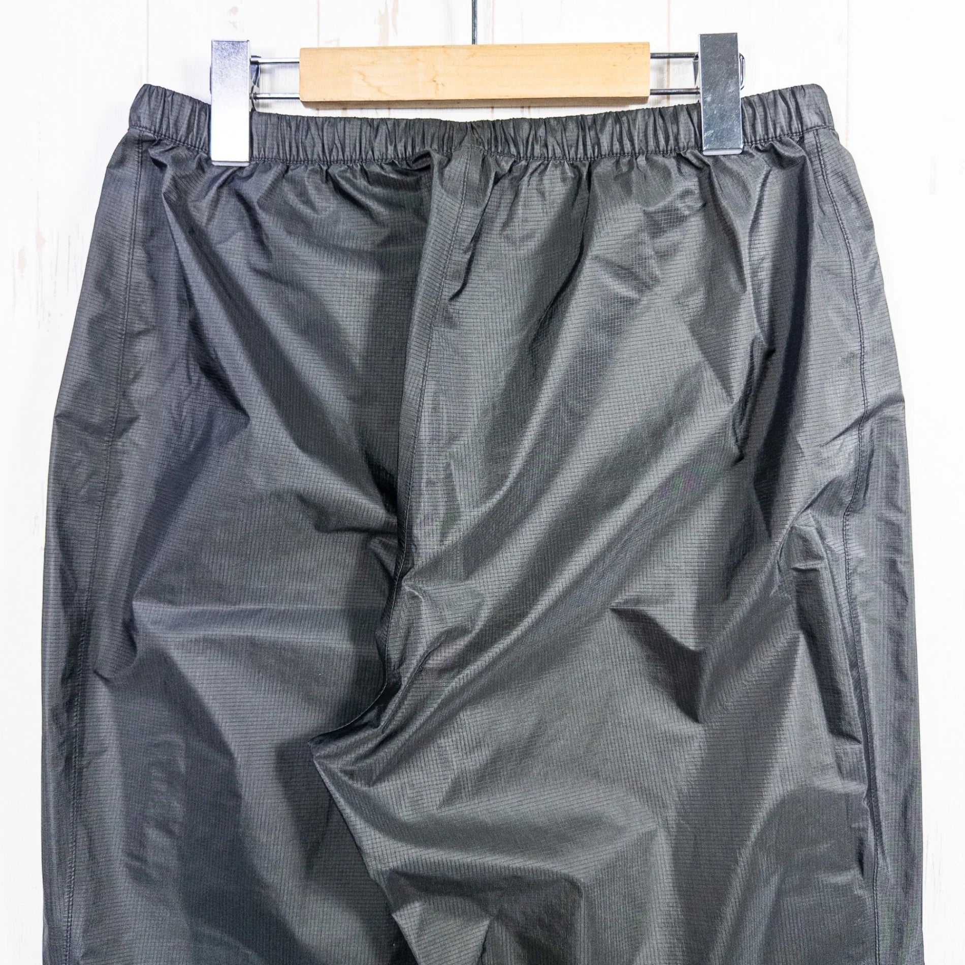 【Women's XL-Short グレー系】 Montbell ( モンベル ) ストームクルーザー パンツ ナイロン ウェア ボトムス ロングパンツ レインシェル GORE-TEX-3L ( ゴアテックス・3レイヤー ) z00052710 レインシェル ロングパンツ ボトム - 【公式】2ndGEAR（セカンドギア）Webショップ【登山用品・アウトドア用品専門 買取販売店】