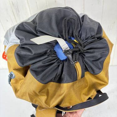 【Unisex OneSize ベージュ系】 Arcteryx ( アークテリクス ) アルファ SK 32 バックパック Alpha SK 32 Backpack 32L AC2 スキー・スノーボードキャリー ナイロン バッグ ストレージ バックパック 容量【30L～54L】