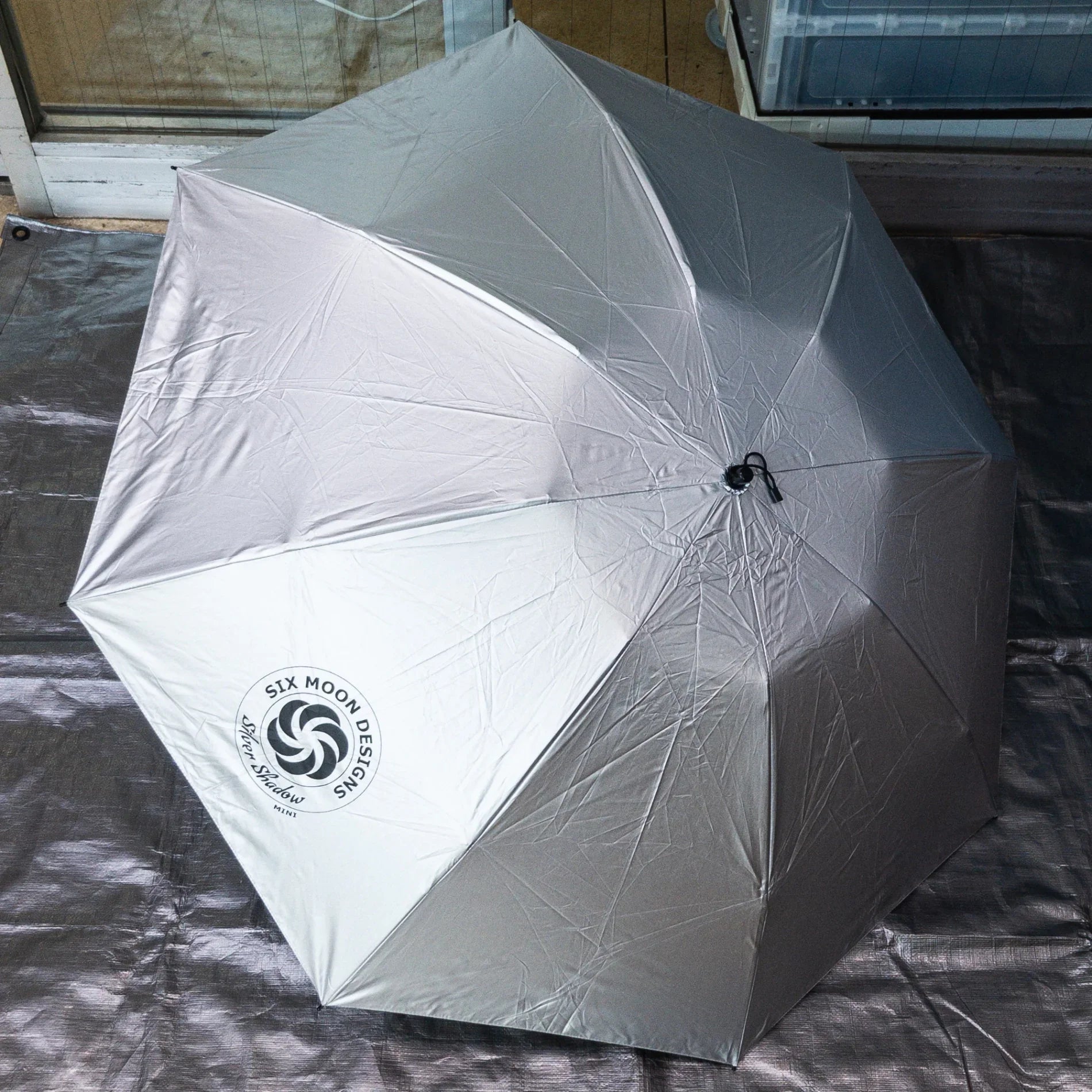 【OneSize シルバー系】 Six Moon Designs ( シックスムーンデザインズ ) シルバー シャドウ ミニ Silver Shadow Mini Uvカット 折りたたみ傘 アンブレラ - 【公式】2ndGEAR（セカンドギア）Webショップ【登山用品・アウトドア用品専門 買取販売店】