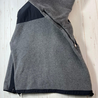 北面 Denali 夹克（男款，L 码，灰色）——已停产，难觅踪迹——符合欧美标准。尼龙抓绒外套。产品代码：z00054491。