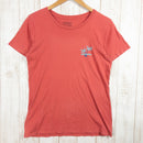 【Women's S レッド系】 2016 Patagonia ( パタゴニア ) パタロハ サイン Tシャツ Pataloha Sign T-Shirt SUMR オーガニックコットン ウェア トップス インナー シャツ ショートスリーブTシャツ クルーネック 化繊 - 【公式】2ndGEAR（セカンドギア）Webショップ【登山用品・アウトドア用品専門 買取販売店】