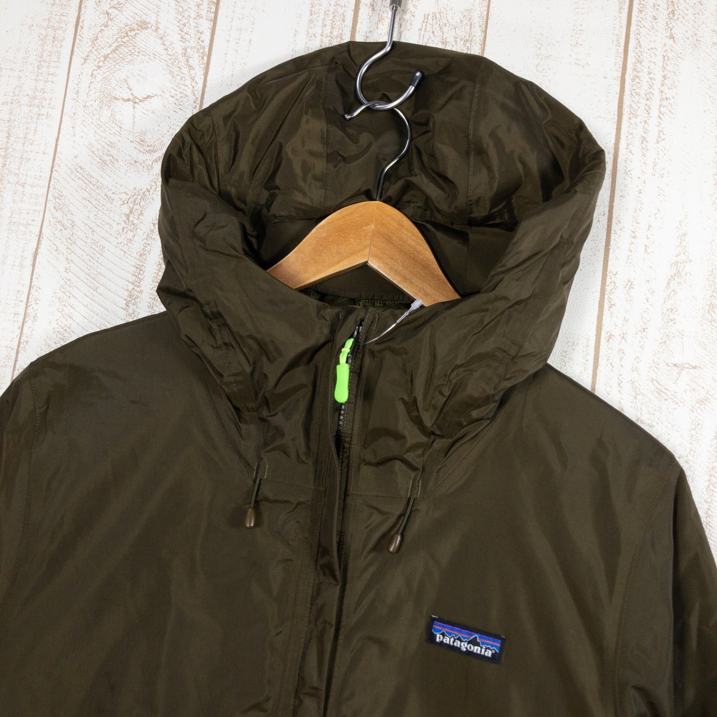 【男款M卡其绿】Patagonia Insulated Torrentshell Jacket Insulated Torrentshell Jacket 隔热防雨壳防风雨连帽衫 83716 Inter