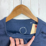 Men's Medium Navy Yamatomichi 100% Light Merino Sleeveless Shirt. Made from merino wool, this sleeveless shirt can be worn as an inner layer or as a tank top.