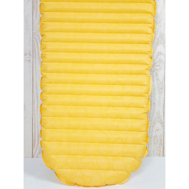 【Women's OneSize イエロー系】 Thermarest ( サーマレスト ) ネオエアー Xライト ウィメンズ レギュラー Neoair Xlite Women's Regular Women's 女性用 エアマット マット スリーピングパッド スリーピングシステム - 【公式】2ndGEAR（セカンドギア）Webショップ【登山用品・アウトドア用品専門 買取販売店】