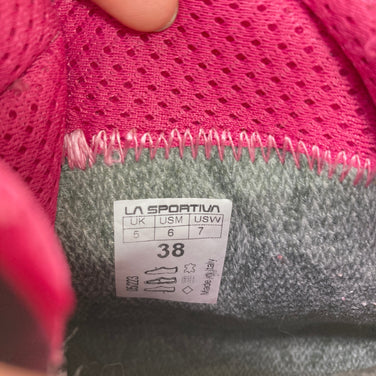 【Women's 24.3cm グレー系】 La Sportiva ( ラ・スポルティバ ) トランゴ アルプ エボ GTX ウーマン TRANGO ALP EVO GTX WOMAN Carbon / Cherry GORE-TEX｜Vibram｜Perwangerレザー フ