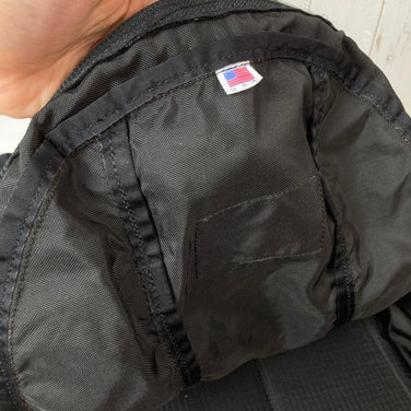 均码黑色 1996 年 Gregory Day 半包（黑色） - 停产型号，难以找到（蓝色标签，旧标签） - 尼龙收纳背包，容量：30L-54L