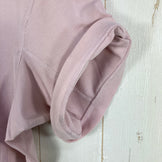 【Women's M ピンク系】 Arcteryx ( アークテリクス ) エンボイ エンブレム ショートスリーブ Envoy Emblem Short Sleeve Alpine Rose オーガニックコットン混 / ストレッチ オーガニックコットン ウェア トップ