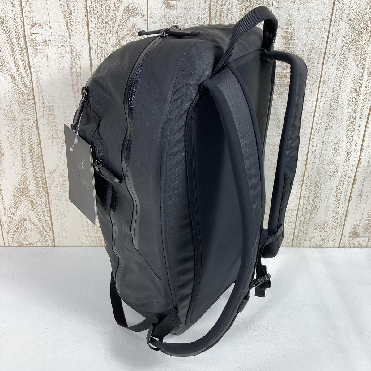 【OneSize ブラック系】 Arcteryx ( アークテリクス ) グランヴィル ジップ 16 バックパック Granville Zip 16 Backpack デイパック 18792/L07155400 BLK Black デイパック 容量【～29L】 バッ