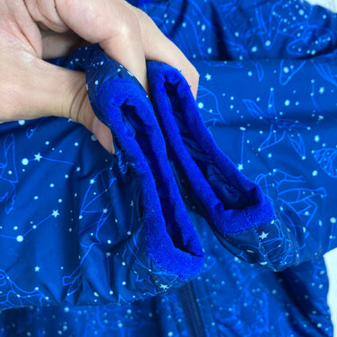 【Kid's 3T ネイビー系】 Patagonia ( パタゴニア ) リバーシブル パフボール バンティング Reversible Puff-Ball Bunting Galaxy Gazers / Channel Blue ウェア トップス アウター ジャケット