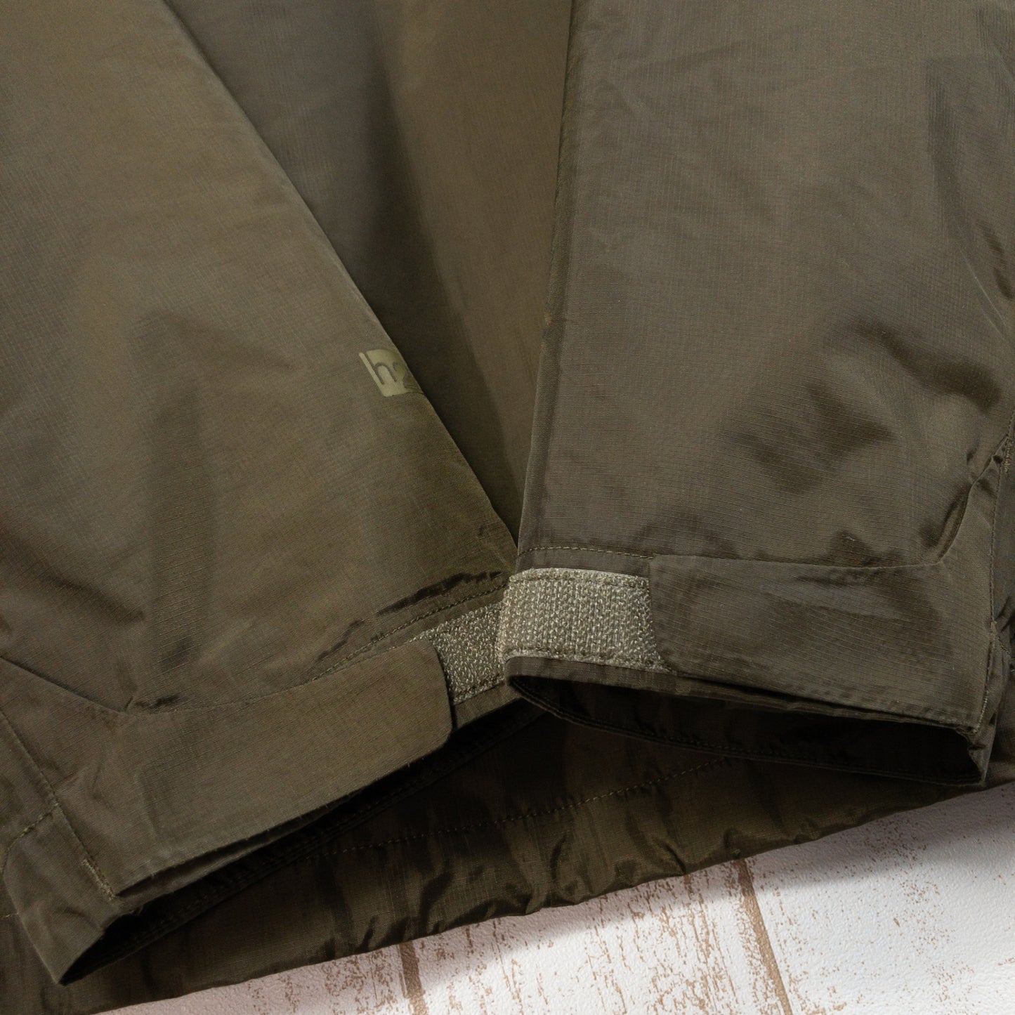 【男款M卡其绿】Patagonia Insulated Torrentshell Jacket Insulated Torrentshell Jacket 隔热防雨壳防风雨连帽衫 83716 Inter