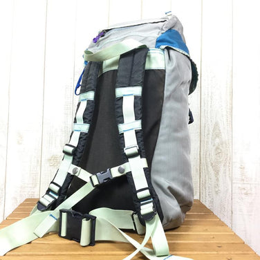 【S シルバー系】 Black Diamond ( ブラックダイヤモンド ) ドーター オブ クラッグ パック Daughter Of Crag Pack バックパック シニアバリスティック 生産終了モデル シルバー×ターコイズ 容量【30L～54L】 - 【公式】2ndGEAR（セカンドギア）Webショップ【登山用品・アウトドア用品専門 買取販売店】