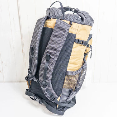 【OneSize ベージュ系】 Rawlow Mountain Works ( ロウロウマウンテンワークス ) バンビ X-Pac edition コヨーテ ナイロン バッグ ストレージ バックパック デイパック 容量【～29L】 X-Pac VX21 ( エックス - 【公式】2ndGEAR（セカンドギア）Webショップ【登山用品・アウトドア用品専門 買取販売店】