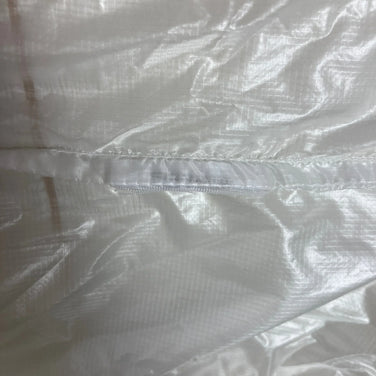 Mountain Hardwear Ghost Whisperer Hooded Jacket, Men's Size Small, White. Nylon outerwear, windshield, and top.