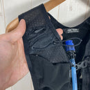 【Unisex S ブラック系】 Arcteryx ( アークテリクス ) ノーバン 7 ハイドレーション ベスト Norvan 7 Hydration Vest ポリエステル バッグ ストレージ ランニングベスト ベストパック z00060240  ランニングベスト-4
