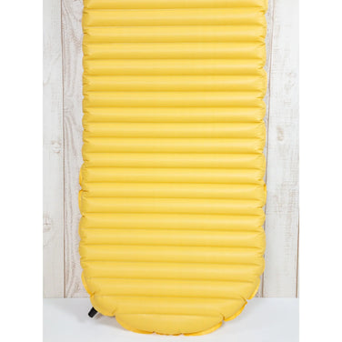 【Women's OneSize イエロー系】 Thermarest ( サーマレスト ) ネオエアー Xライト ウィメンズ レギュラー Neoair Xlite Women's Regular Women's 女性用 エアマット マット スリーピングパッド スリーピングシステム - 【公式】2ndGEAR（セカンドギア）Webショップ【登山用品・アウトドア用品専門 買取販売店】