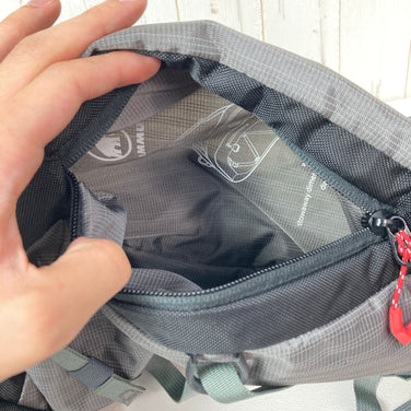【OneSize グレー系】 Mammut ( マムート ) カーゴ ライト 40 Cargo Light 40 チタニウム バッグ ストレージ ダッフルバッグ ボストンバッグ z00058974 チタニウム ダッフルバッグ ボストンバッグ バッグ ストレージ