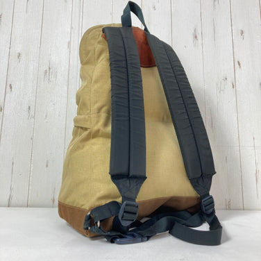 【OneSize ベージュ系】 1980s The North Face ( ザ・ノースフェイス ) デイパック Day Pack 生産終了モデル 入手困難 茶タグ 旧タグ コーデュラナイロン製 アメリカ製 ナイロン バッグ ストレージ バックパック デイパック 容