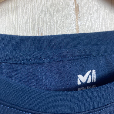 男款L码海军蓝Millet Circle Mountain短袖T恤。涤纶材质。可作为上衣或内搭。