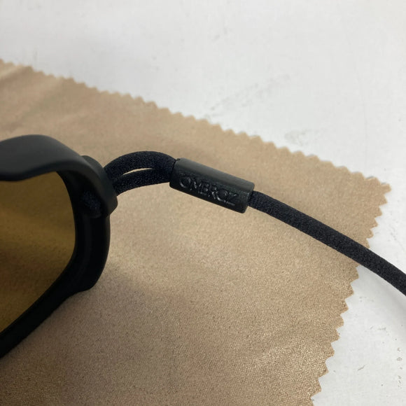 【Unisex OneSize ブラック系】 Ombraz ( オンブラズ ) テトン アームレス サングラス Teton Armless Sunglasses Charcoal / Polarized Brown 偏光レンズ ZEISS アームレス ウェア ウェア小物 アイウェ