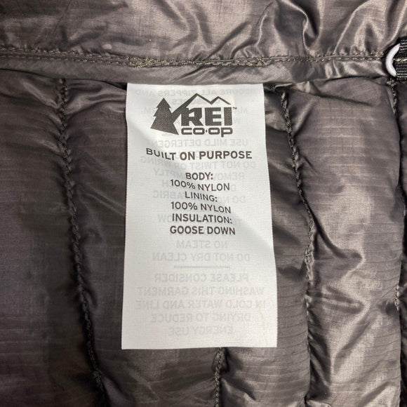 【Men's L ブラック系】 Rei ( アールイーアイ ) マグマ 850 ダウンジャケット Magma 850 Down Jacket 生産終了モデル 入手困難 ダウン ウェア トップス アウター ジャケット ダウンインサレーション z00057032  ダウ