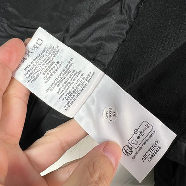 【Men's XS ブラック系】 Arcteryx ( アークテリクス ) アトム フーディ Atom Hoody 化繊ダウン ウェア トップス アウター ジャケット 化繊インサレーション z00055417  化繊インサレーション アウター ジャケット トップス ウ