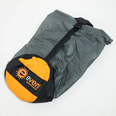 【XXS グレー系】 Sea To Summit ( シートゥーサミット ) ウルトラシル コンプレッション ドライサック 2.5L ナイロン バッグ ストレージ パッキングサック スタッフサック インナーポーチ z00051484 スタッフサック イン - 【公式】2ndGEAR（セカンドギア）Webショップ【登山用品・アウトドア用品専門 買取販売店】