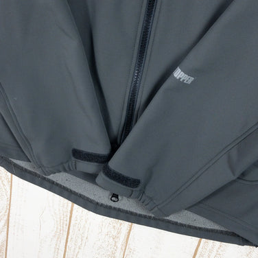 【Men's M グレー系】 Mountain Equipment ( マウンテンイクイップメント ) ヴァルカン ジャケット Vuican Jacket ウェア トップス アウター ジャケット ソフトシェル GORE-TEX Windstopper ( ゴアテッ - 【公式】2ndGEAR（セカンドギア）Webショップ【登山用品・アウトドア用品専門 買取販売店】