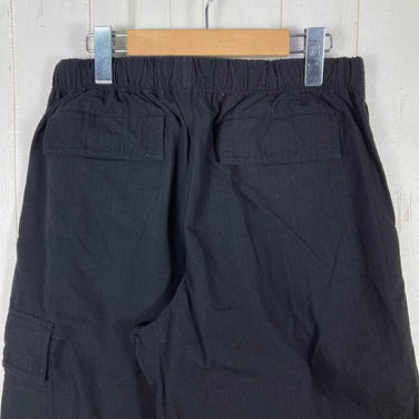 男士L码（黑色）2000年代The North Face防撕裂尼龙工装裤。已停产，很难找到。尼龙裤装。