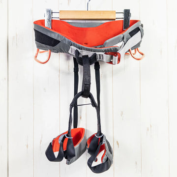 【M グレー系】 Black Diamond ( ブラックダイヤモンド ) モーメンタム SA ハーネス Momentum SA Harness ロッククライミングギア z00052814  ロッククライミングギア