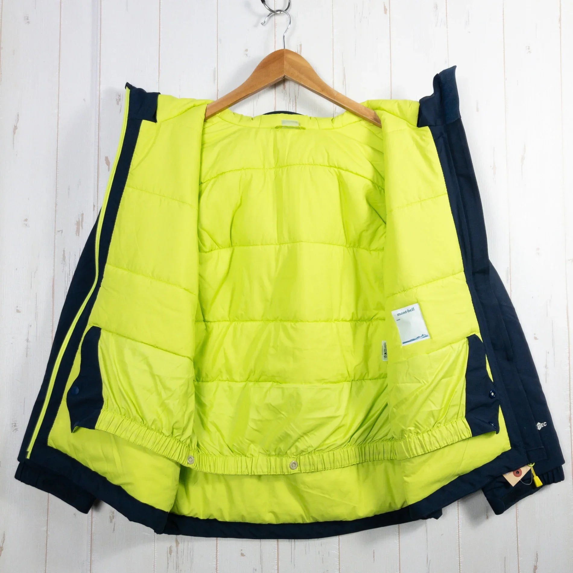 【Kid's 150 ネイビー系】 Montbell ( モンベル ) パウダー ステップ パーカ Kid's Powder Step Parka Kid's ネイビー / NV 化繊ダウン ウェア トップス アウター ジャケット 化繊インサレーション z0005245 - 【公式】2ndGEAR（セカンドギア）Webショップ【登山用品・アウトドア用品専門 買取販売店】