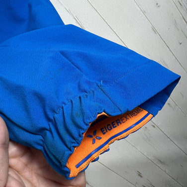 男士 Eiger Eisfeld Light SO 长裤，46 码，蓝色。这款尼龙软壳长裤是冬季下装的理想之选。产品代码：z00054161。