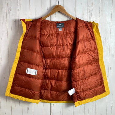 Montbell Down Husky Coat, Kids' Size 150, Yellow. This down jacket is a perfect outerwear piece with down insulation. Product code: z00053935.