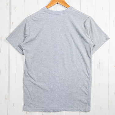 【Men's S グレー系】 Teton Bros ( ティートンブロス ) ダートバッグ ガール ティー Dirtbag Girl Tee Gray ポリエステル ウェア トップス インナー シャツ ショートスリーブTシャツ クルーネック 化繊 z0005201 - 【公式】2ndGEAR（セカンドギア）Webショップ【登山用品・アウトドア用品専門 買取販売店】